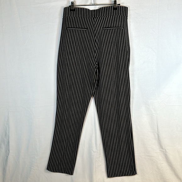 HILARY RADLEY TROUSERS SIZE(M) - Picture 5 of 7